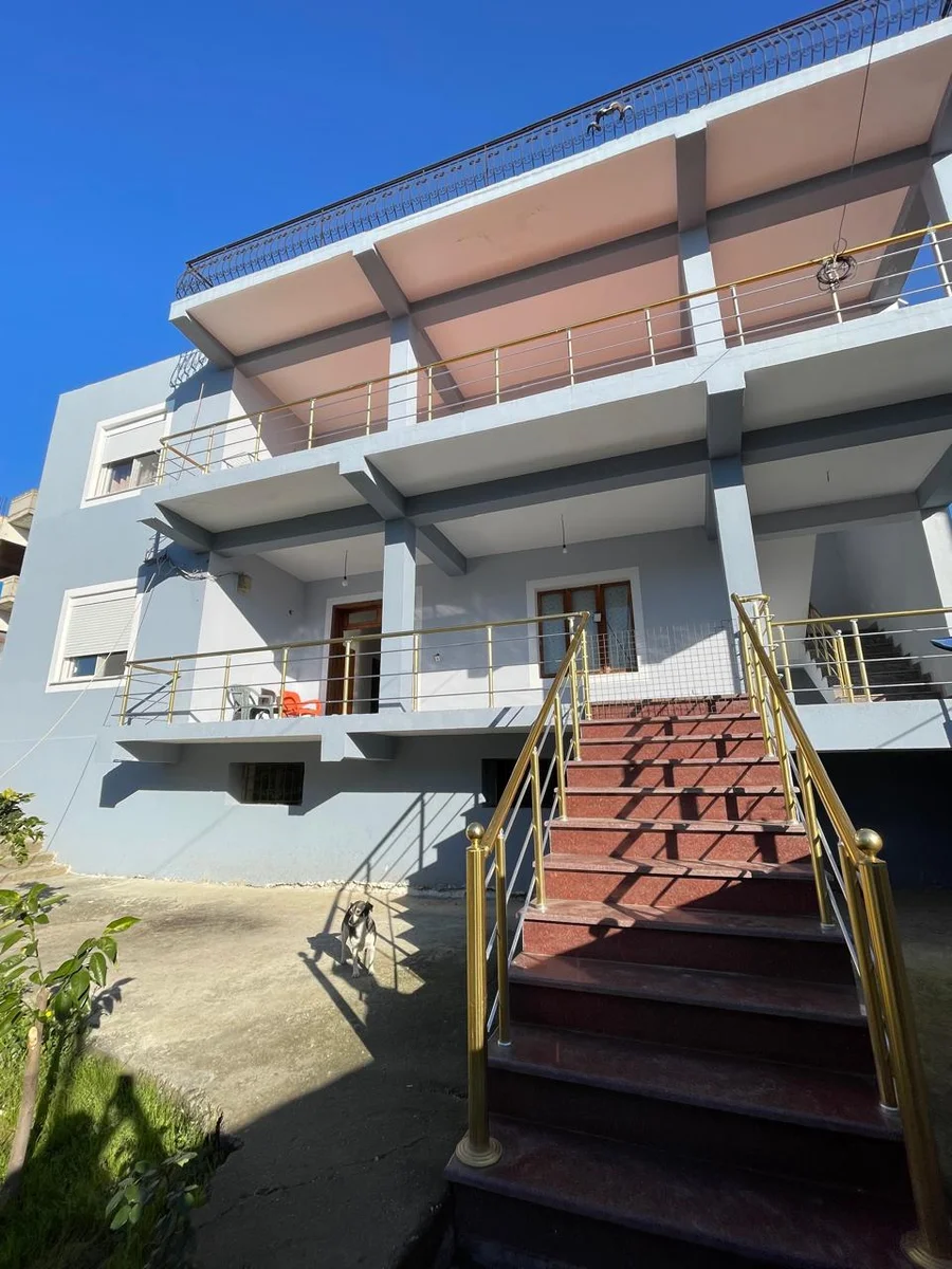 Two-Storey House with 500 m² Plot, Prezë