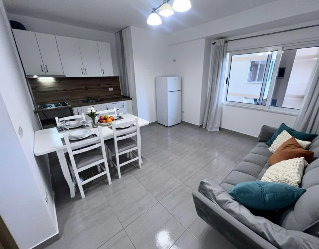 1+1 Apartment on the 3rd Floor, Shkëmbi i Kavajës