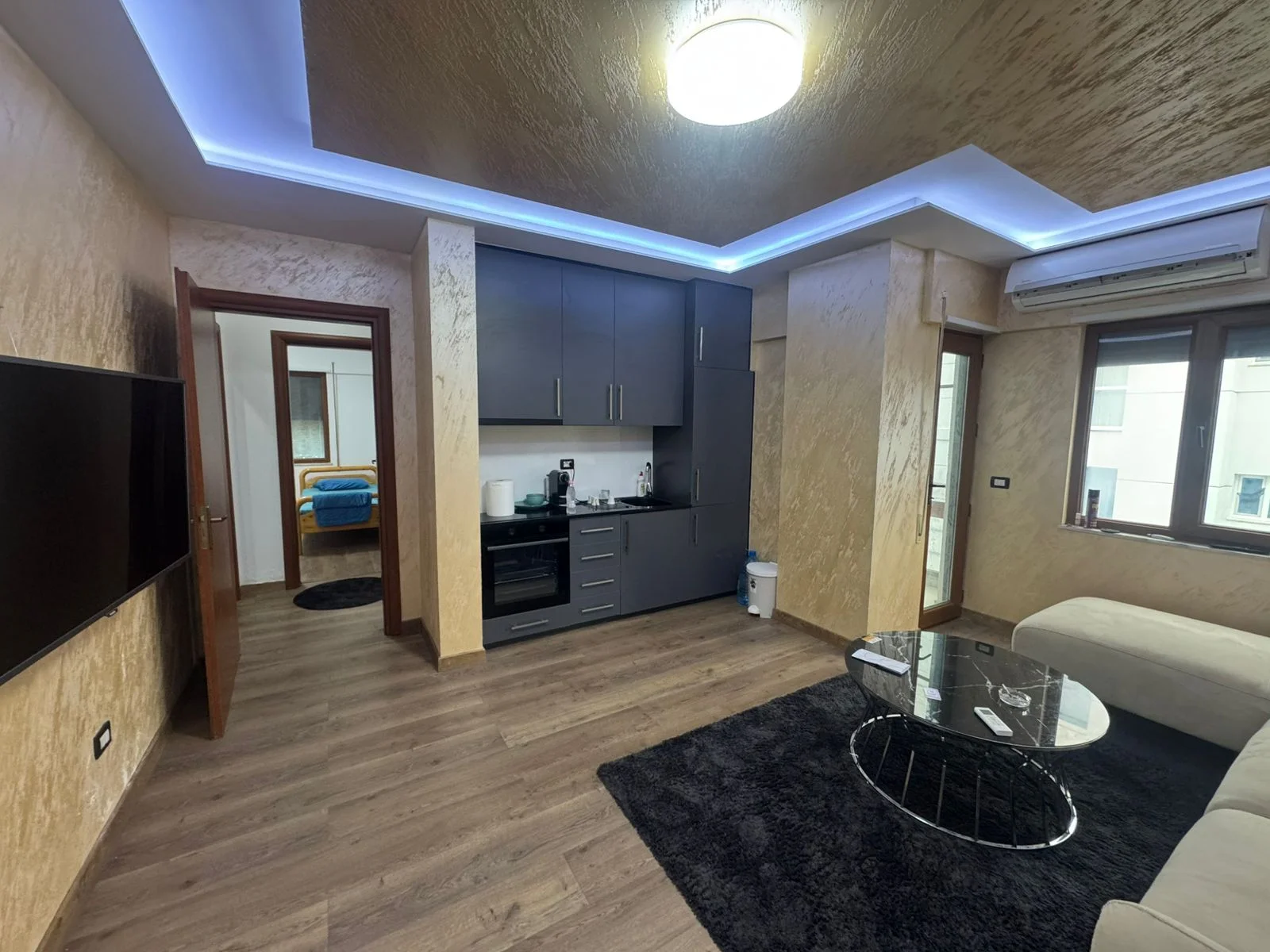 2+1 Apartment on the 3rd Floor, Golem
