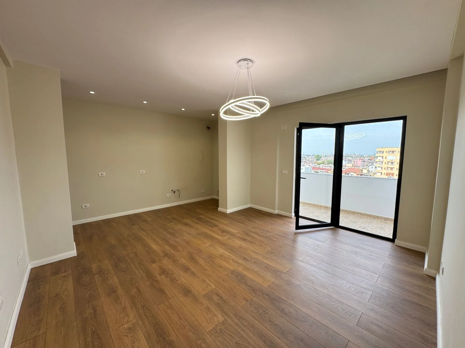 2+1 Apartment on the 7th Floor, Durrës